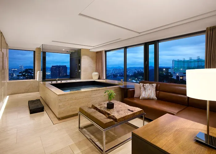 Hotel Banyan Tree Club & Seoul