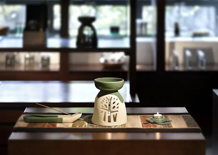 Banyan Tree Club &